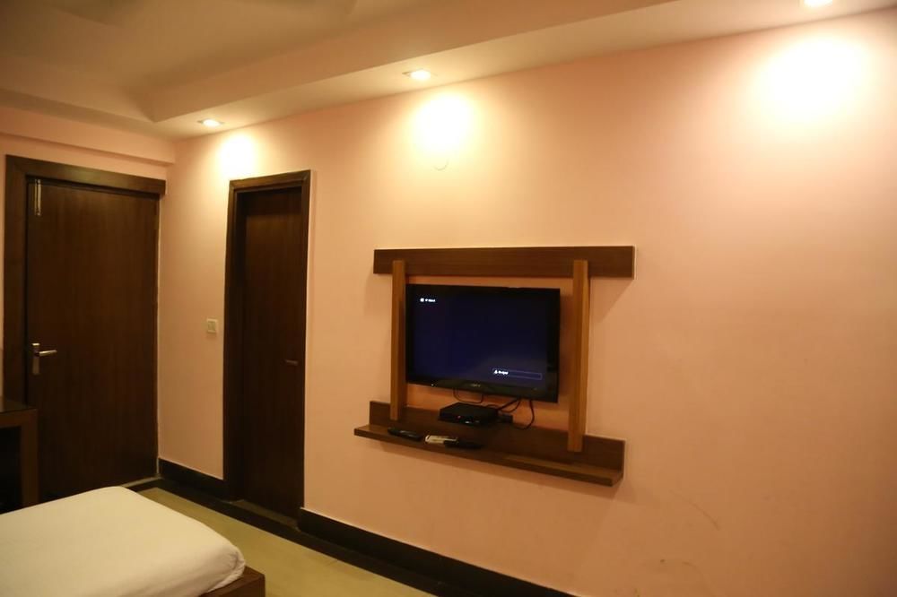 Hotel Grand Plaza Nueva Delhi Exterior foto